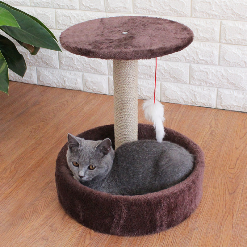 Arbre à chat compact avec sisal et jouet suspendu